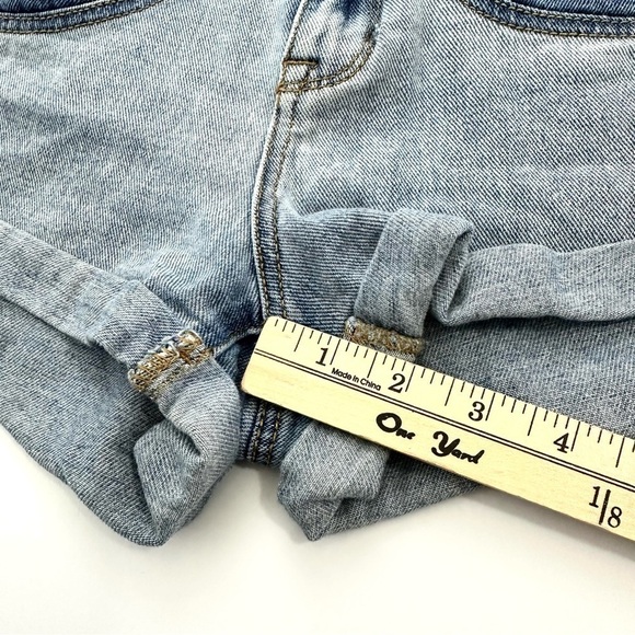 Bullhead Denim Jean Shorts Sz 26 Womens High Rise Shorts Medium Wash Denim Blue - Picture 9 of 10